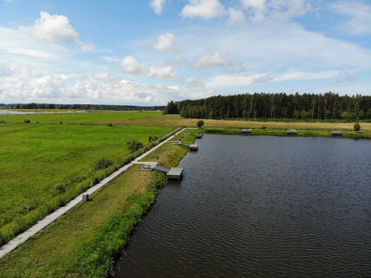 Karpu Dikis-Kempings Viesites Jaunmārupe Extérieur photo