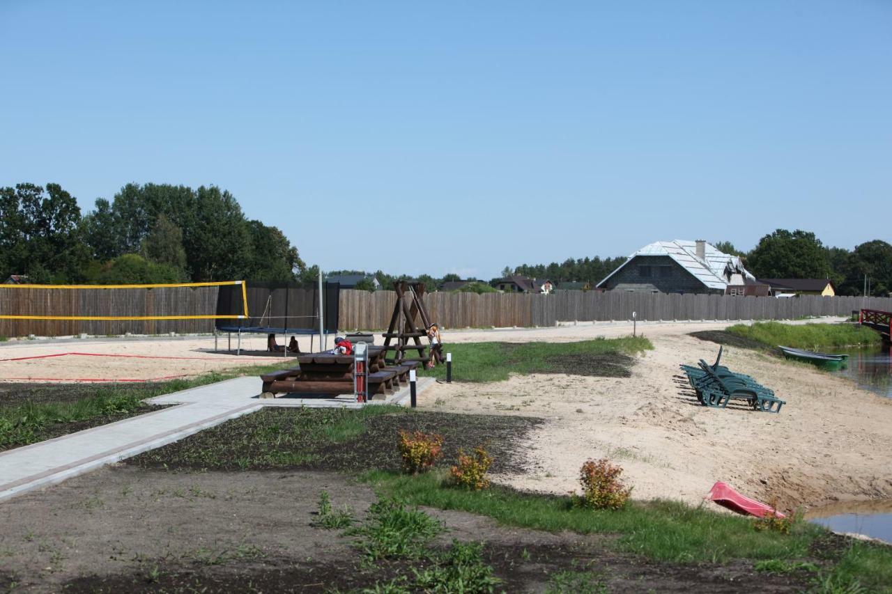 Karpu Dikis-Kempings Viesites Jaunmārupe Extérieur photo