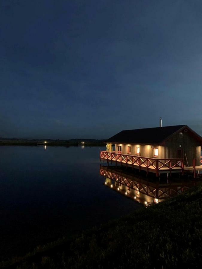 Karpu Dikis-Kempings Viesites Jaunmārupe Extérieur photo